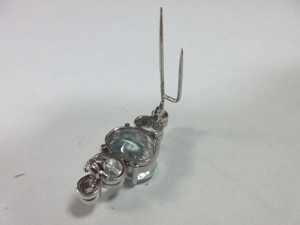 An aquamarine and diamond brooch by Caroline Curtis Dolby, set in 18ct white gold, and designed as a - Image 3 of 5