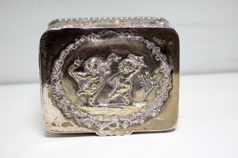 A small Dutch silver tea caddy box, sponsor's mark of Maurice Freeman, import marked for London - Image 3 of 8