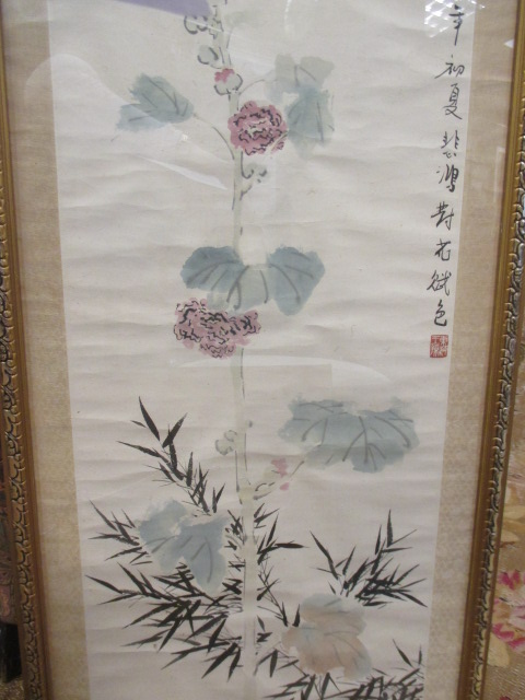 A Japanese silkwork picture of geese, framed, a printed diarama on fabric and one other scroll - Bild 2 aus 3