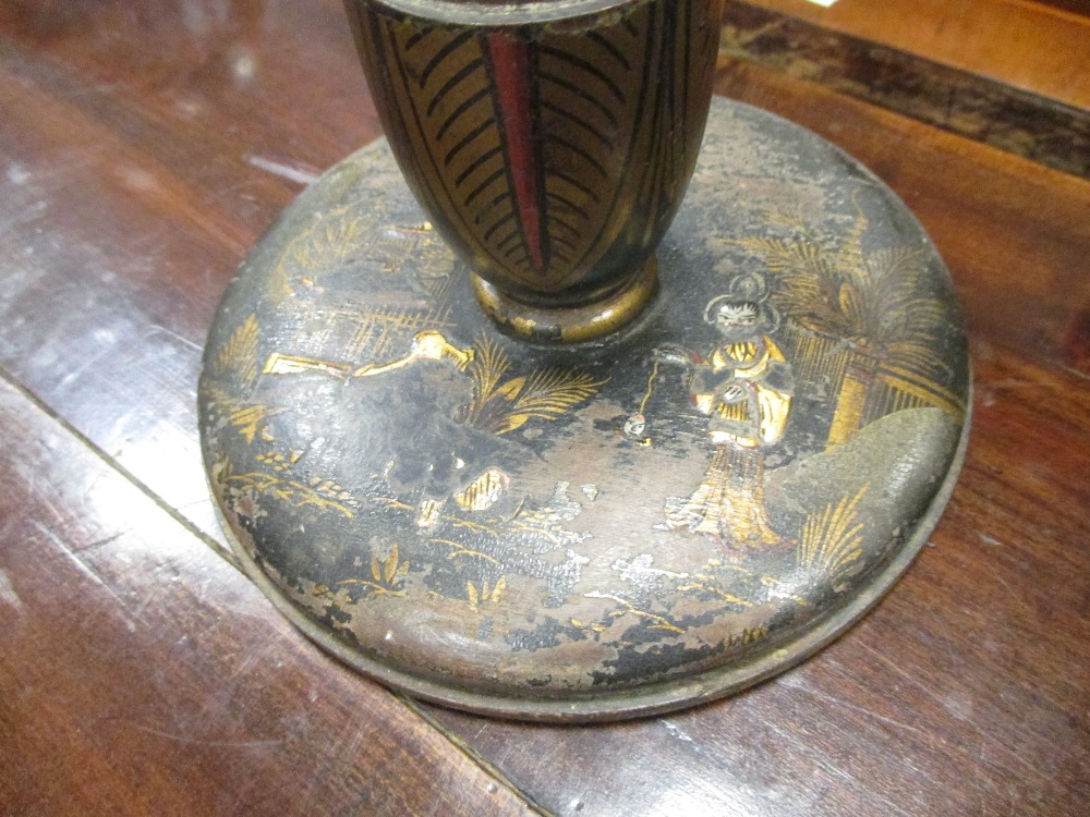 Two Chinoiserie style table lamps and a beaten copper mounted 'Slipper' box (3)