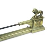 A Regency brass fender, mounted with Medici lions 31 x 97cm (12 x 38in)