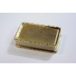 A small 9ct gold pocket snuff box, by Ramsden & Roed Ltd, London 1973, (retailed by Garrard & Co)