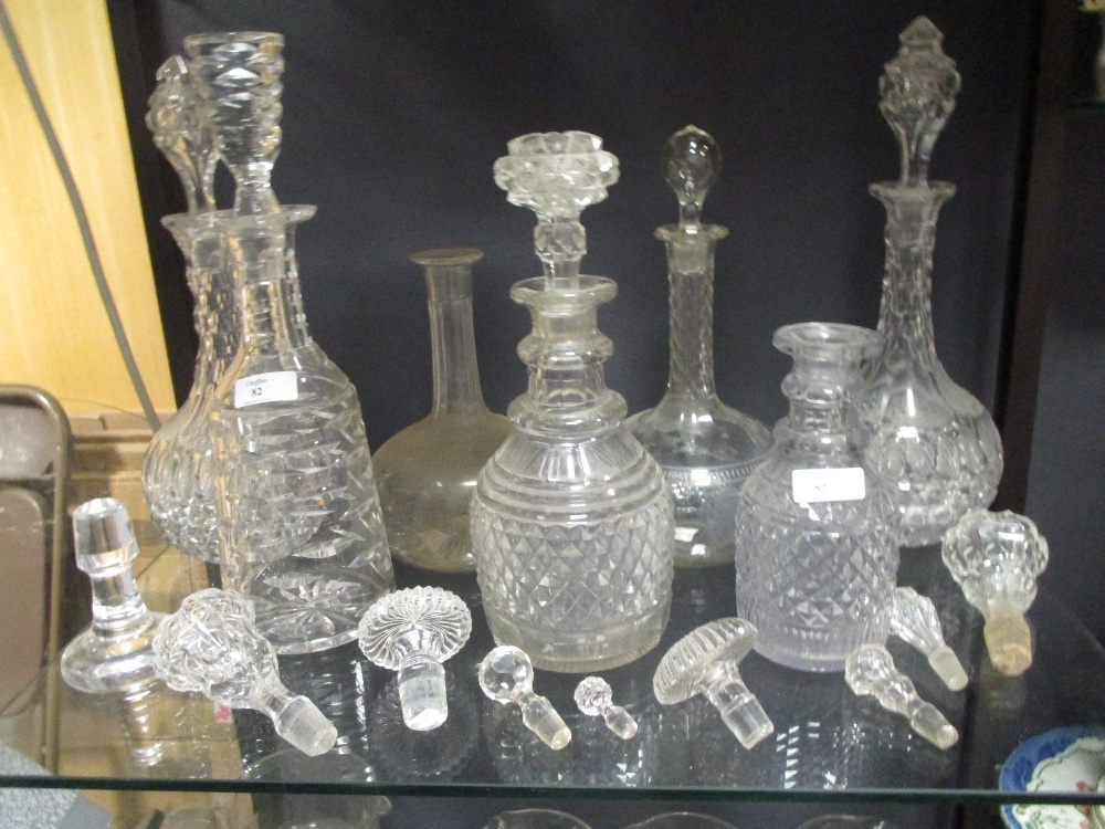 A pair and five other decanters (7)
