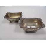 A pair of rectangular silver salts, London 1904, 7oz