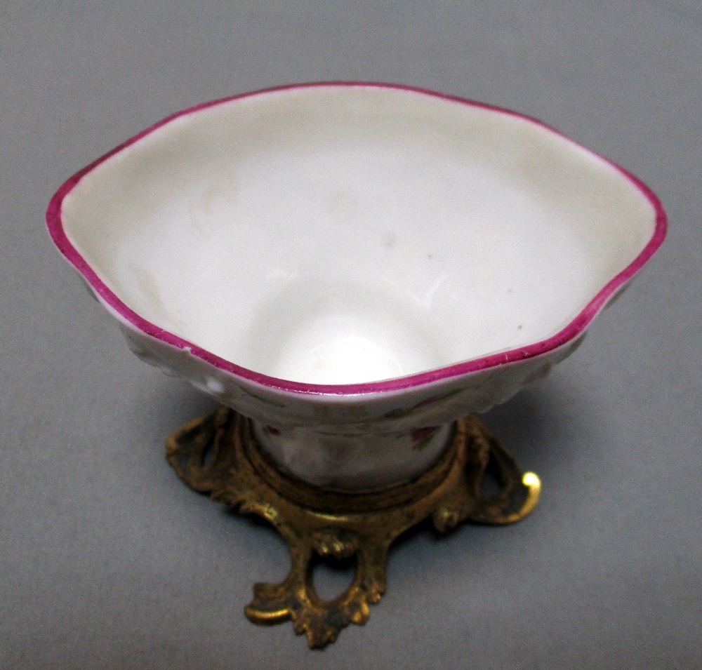 A Meissen sweetmeat bowl in the form of a blanc de Chine libation cup with flower painted moulded - Image 3 of 3