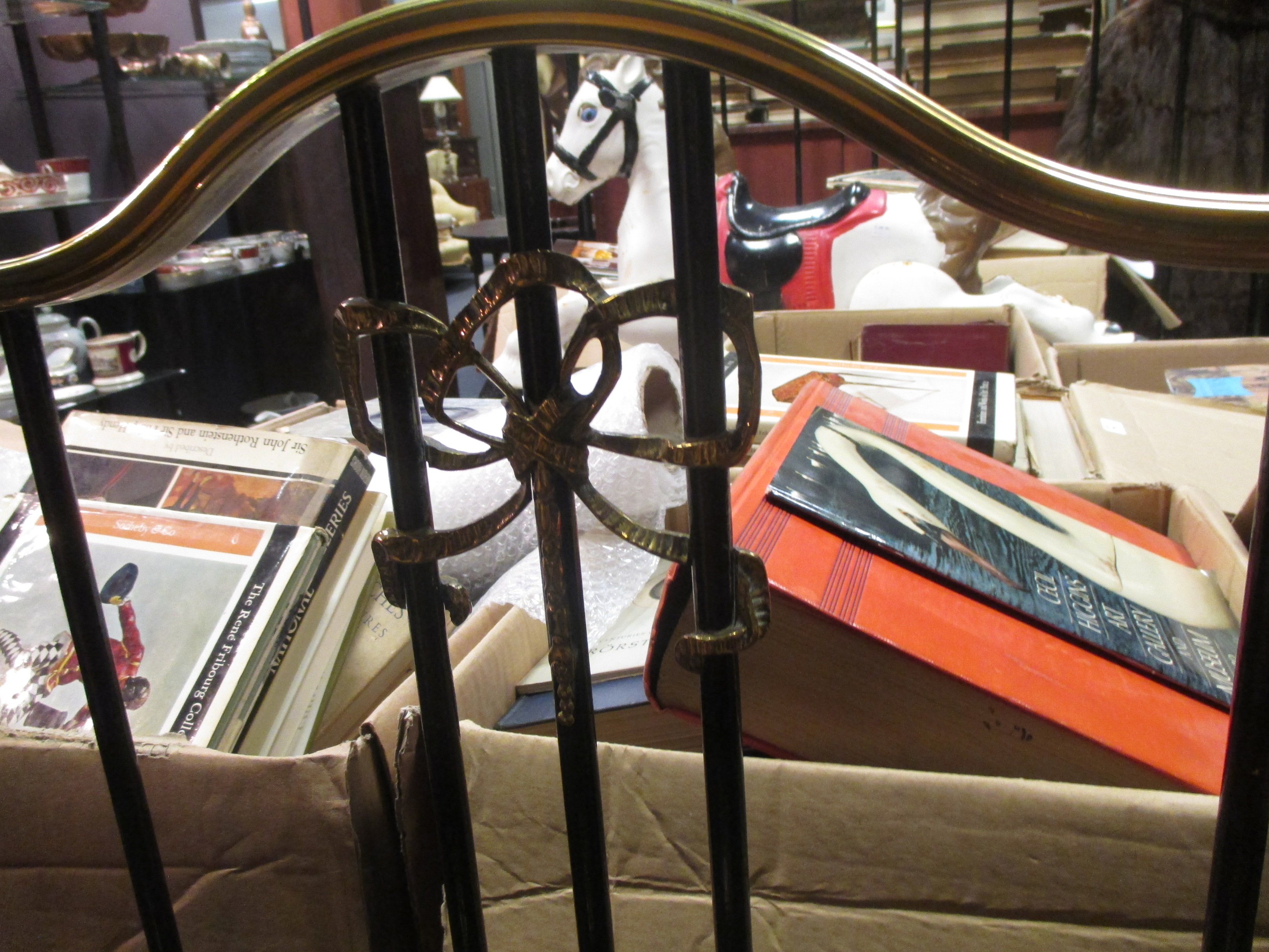 A cast iron and brass bed with base - Image 2 of 2