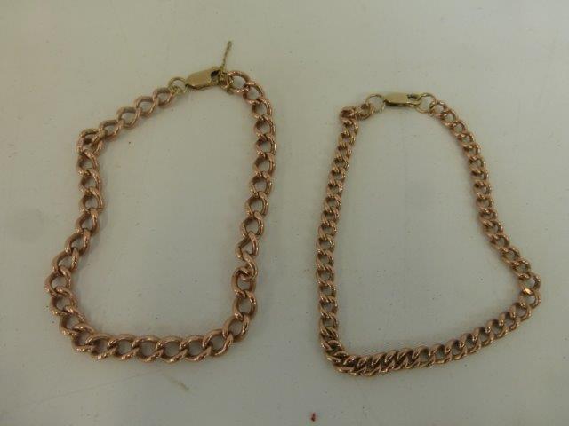 Two 9ct gold chain link bracelets.