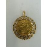 A Victorian 1886 Jubliee sovereign in a 9ct gold mount.