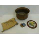A large brass tray and a brass jardiniere etc.
