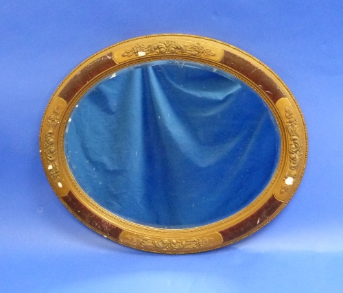 An antique giltwood framed gadroon shaped girandole Mirror, the frame with textured surface, - Image 2 of 2