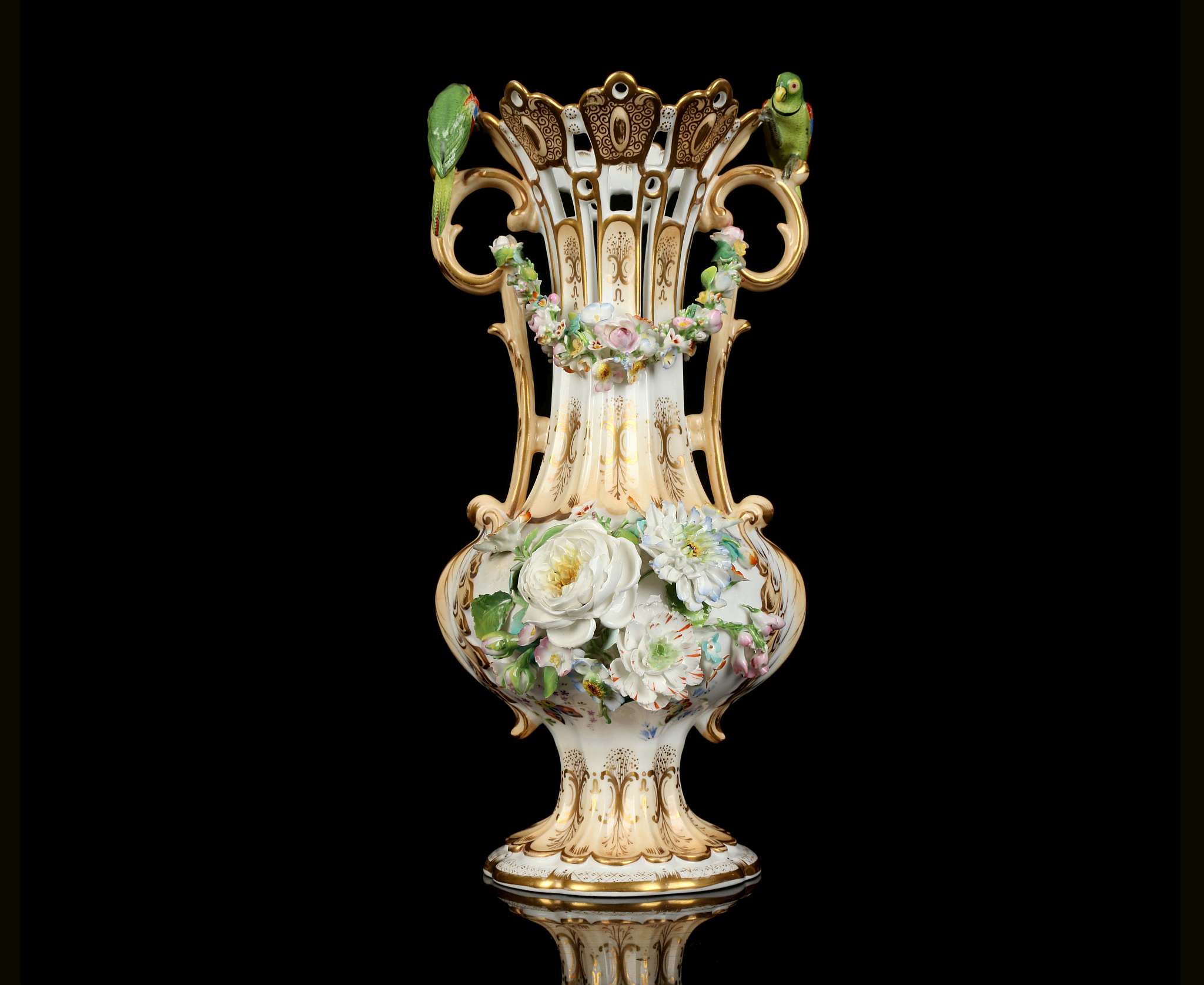 AN ELABORATE ENGLISH PORCELAIN TWIN-HANDLED VASE, late 19th century, possibly Coalport, the fluted