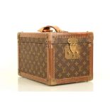 LOUIS VUITTON BOITE FALCONS VANITY CASE, monogram canvas with leather trim, complete with lift out