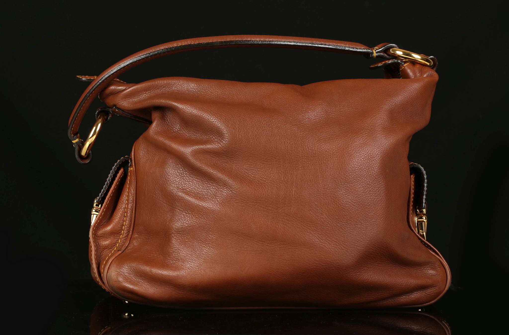 MARC JACOBS BLAKE HOBO BAG, soft brown leather with contrasting stitching, gilt tone hardware, - Image 4 of 6