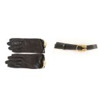 GUCCI BELT AND GLOVES SET, soft black leather with gilt metal tiger-head detail, all small sizes (