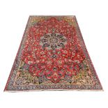 Persian Najafabad carpet, 3.18m x 2.12m. Condition rating A.