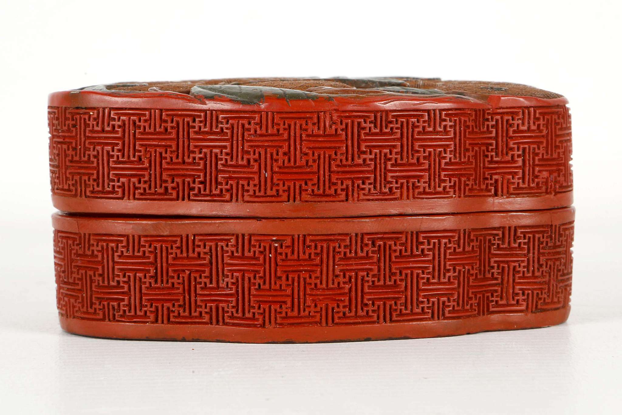 A CHINESE CINNABAR LACQUER LYCHEE BOX AND COVER.
Qing Dynasty, 18th Century.
Carved to the top in - Image 5 of 8