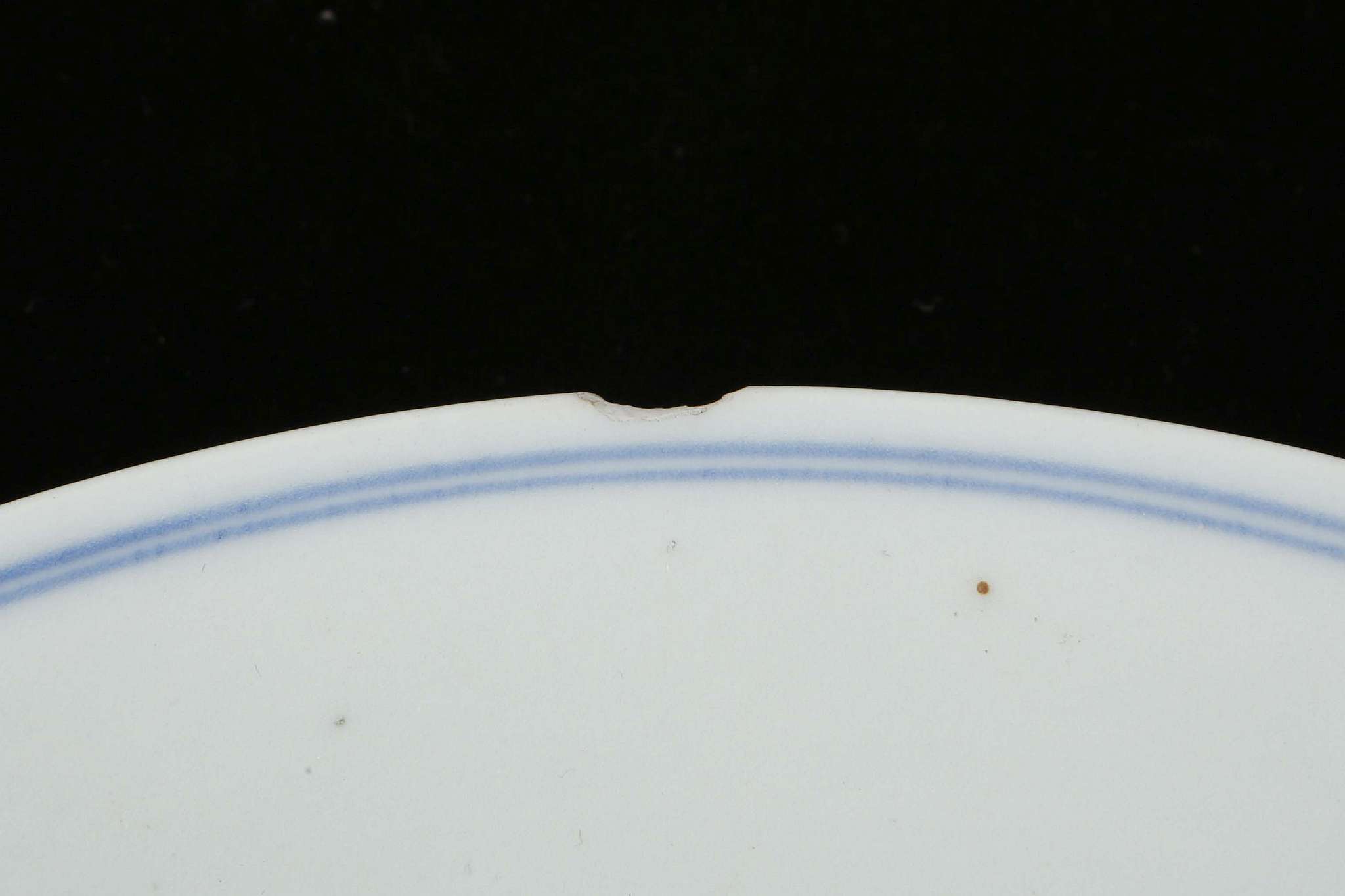 A SET OF THREE CHINESE ENAMELLED BLUE AND WHITE PLATES.
Qing Dynasty, Qianlong mark and of the - Image 6 of 6