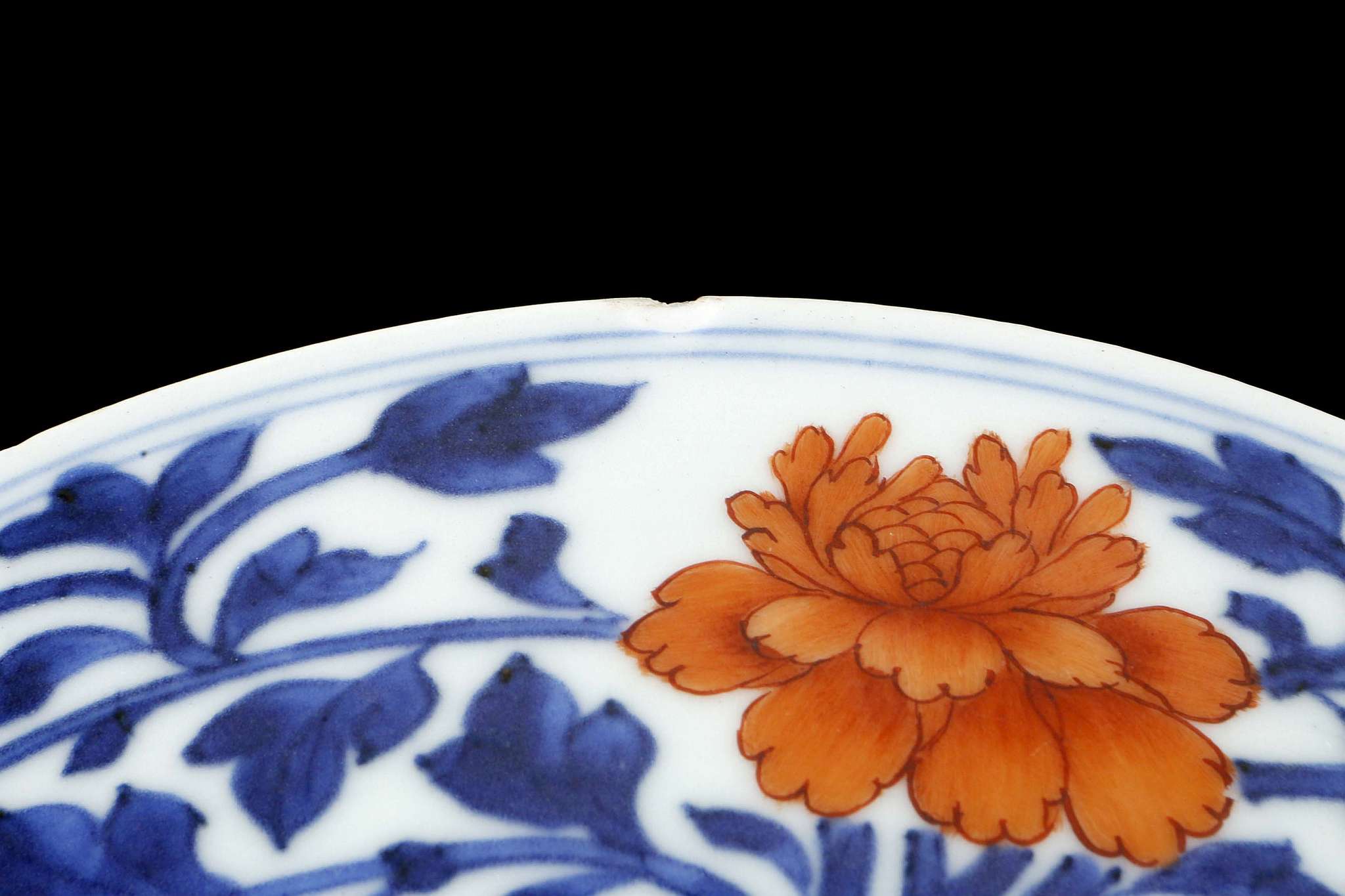 A SET OF THREE CHINESE ENAMELLED BLUE AND WHITE PLATES.
Qing Dynasty, Qianlong mark and of the - Image 3 of 6