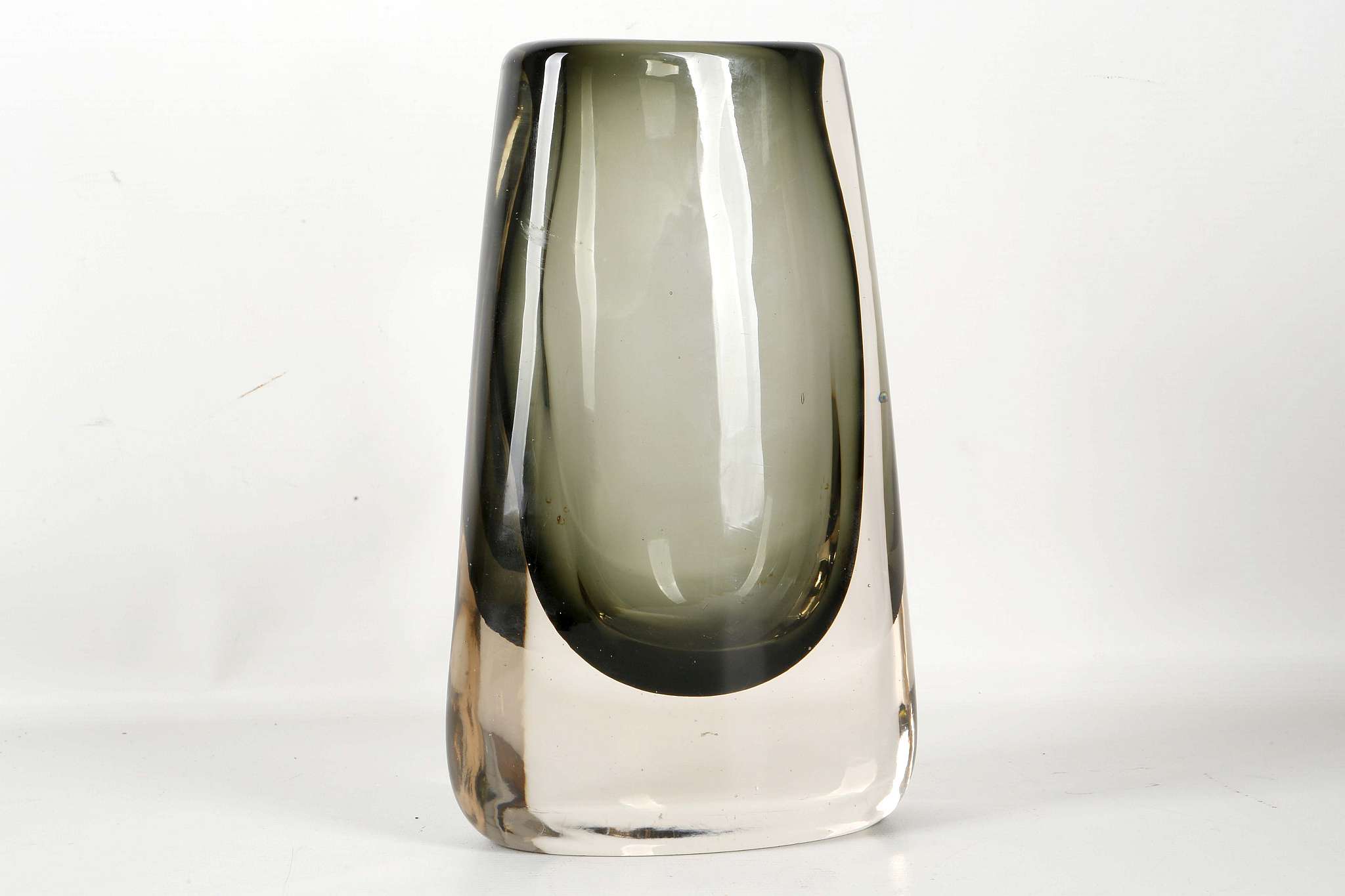 A WHITEFRIARS SMOKED GLASS VASE, circa 1970, from - Image 2 of 4