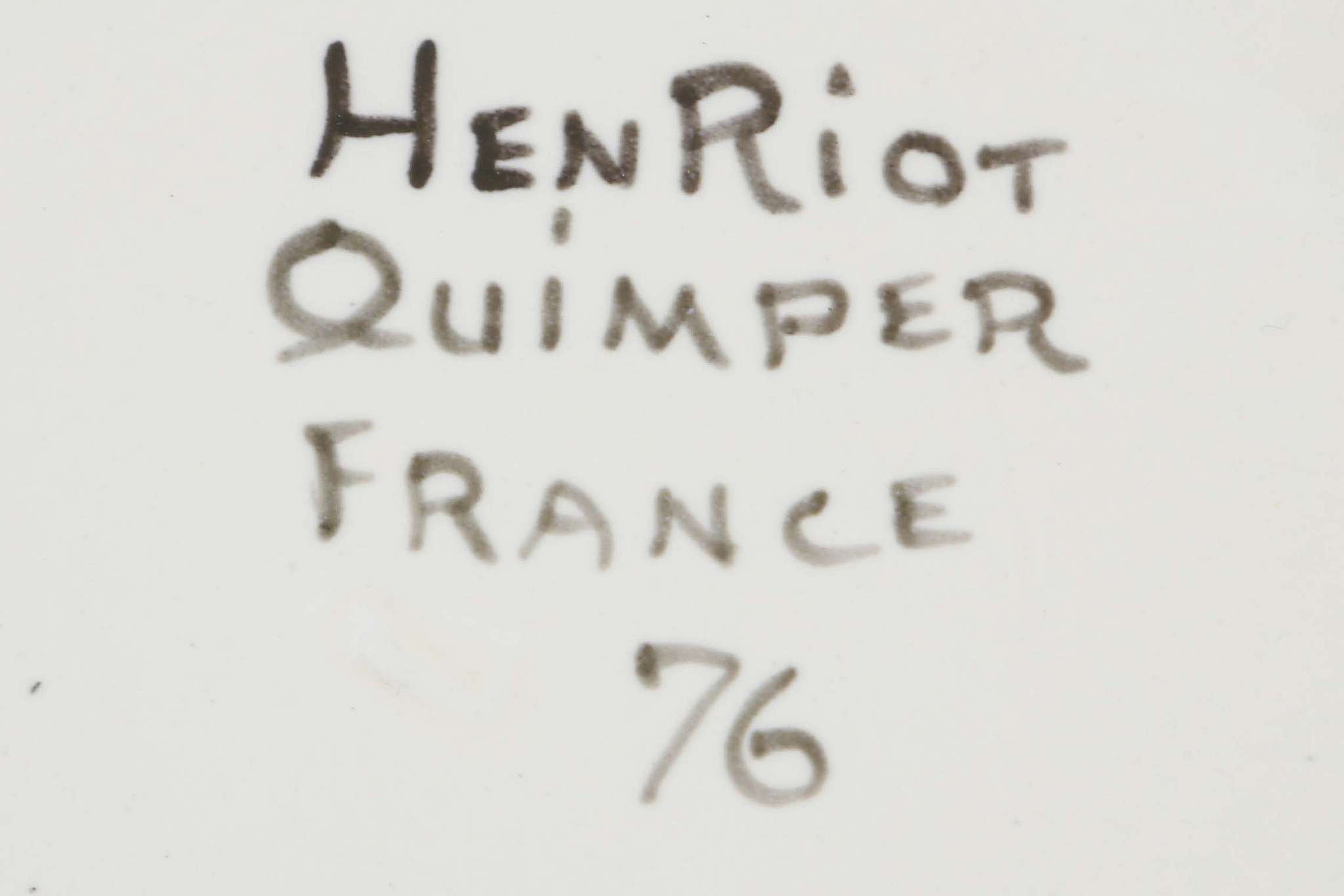 Henriot Quimper, an early 20th century scalloped edge fruit bowl, centrally painted with farmer - Image 3 of 3