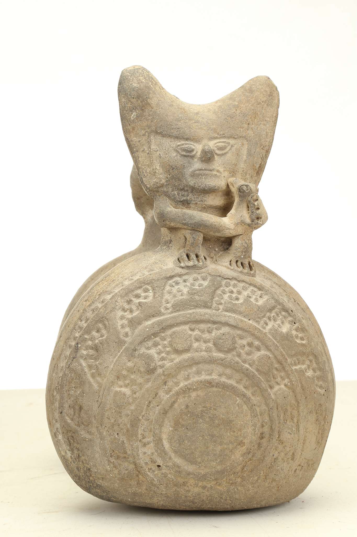 A CHIMU BLACKWARE DOUBLE VESSEL, PERU The two bodies decorated in relief with concentric bands of - Image 3 of 3