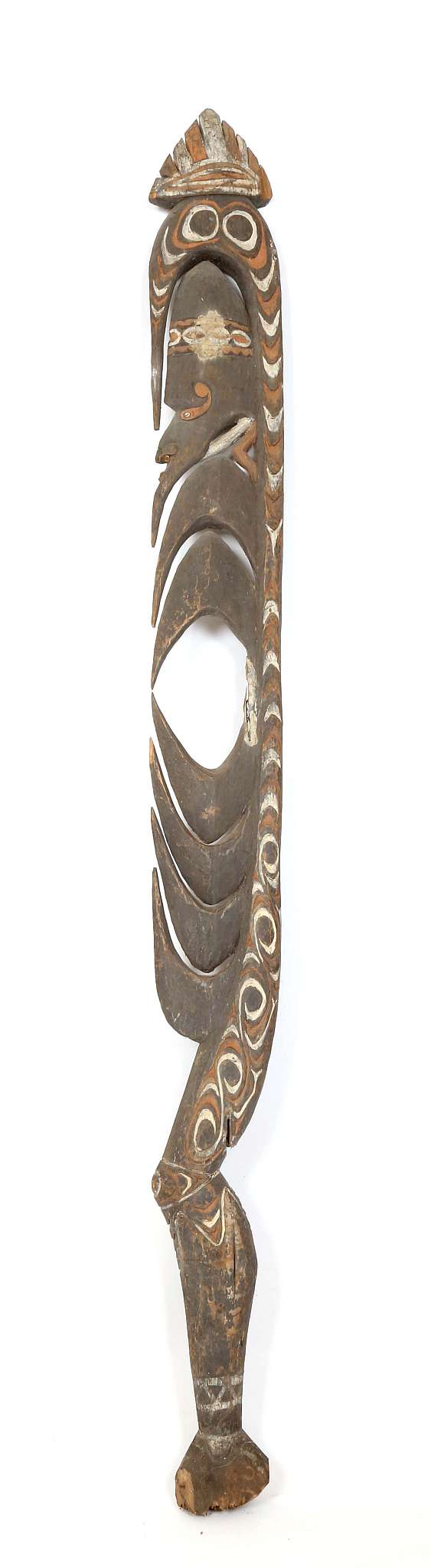 A KOREWORI 'YIPWON' HOOK FIGURE, PAPUA NEW GUINEA Carved from a single piece of wood, with typical - Image 4 of 4