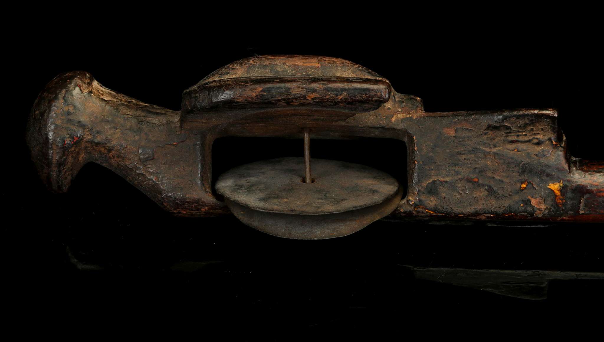 A WOOD RITUAL RATTLE, NEPAL Circa 19th Century A.D. The two terminals carved in the shape of - Image 3 of 3