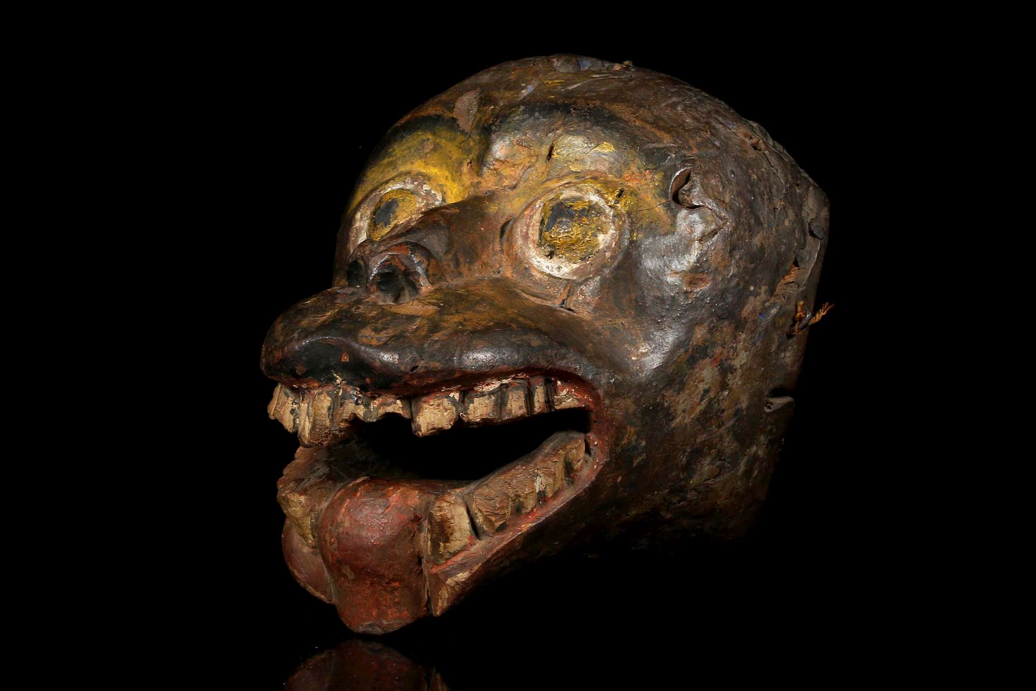A HIMALAYAN MONKEY MASK, NEPAL With wide open round eyes, the open mouth with protruding tongue, - Image 2 of 4