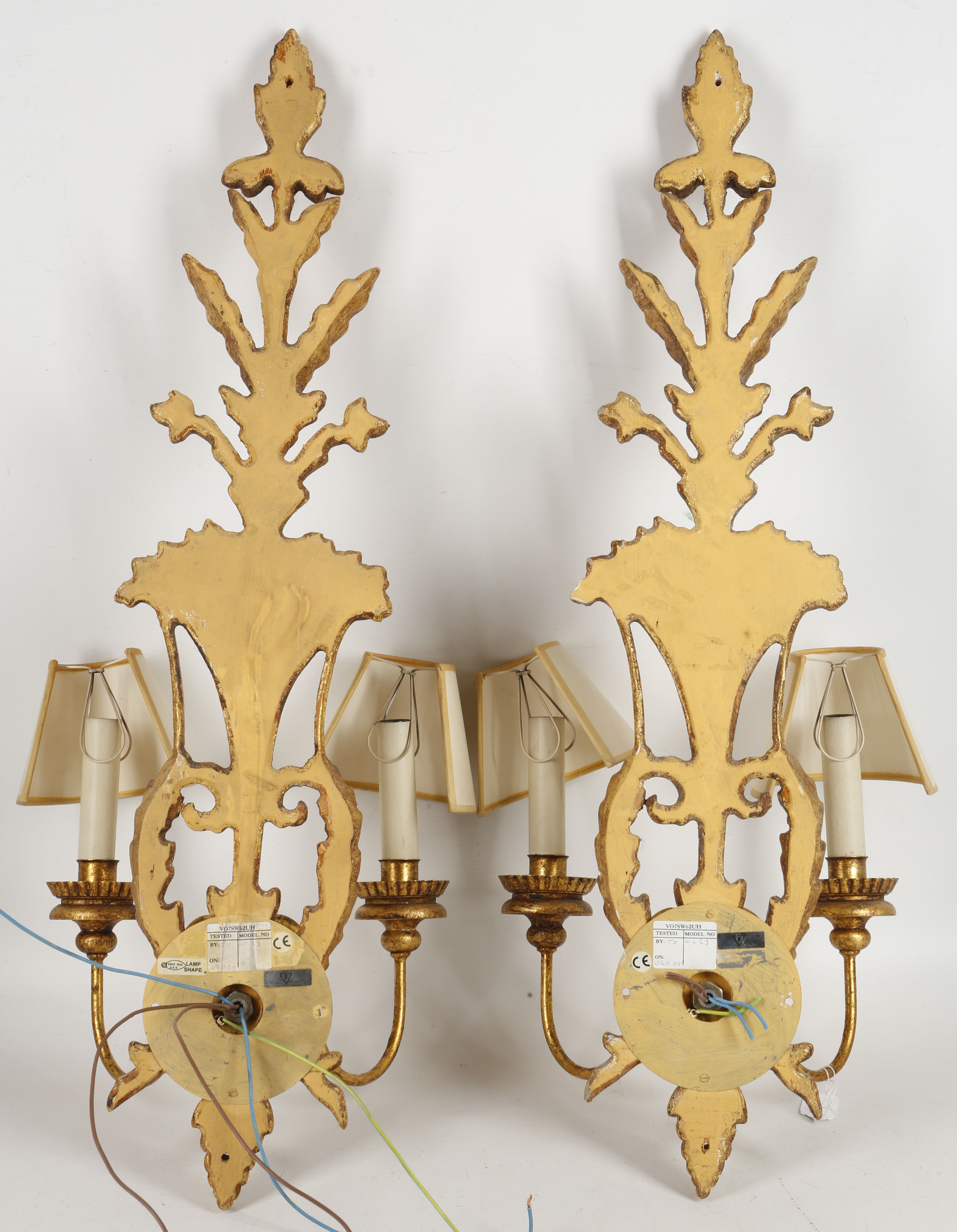 A pair of twin arm girondel wall lights, leaf in t - Image 2 of 2