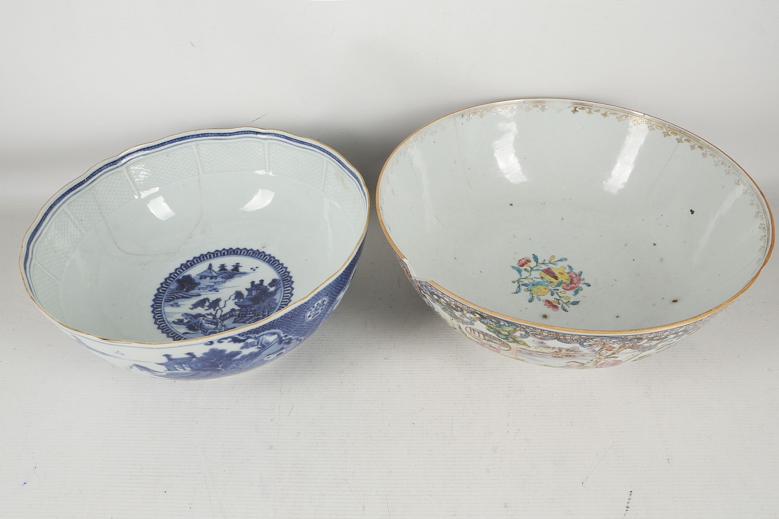 Two Chinese punch bowls, one 'canton' decorated, t - Image 3 of 4