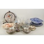 A mixed collection of porcelain and glass to inclu