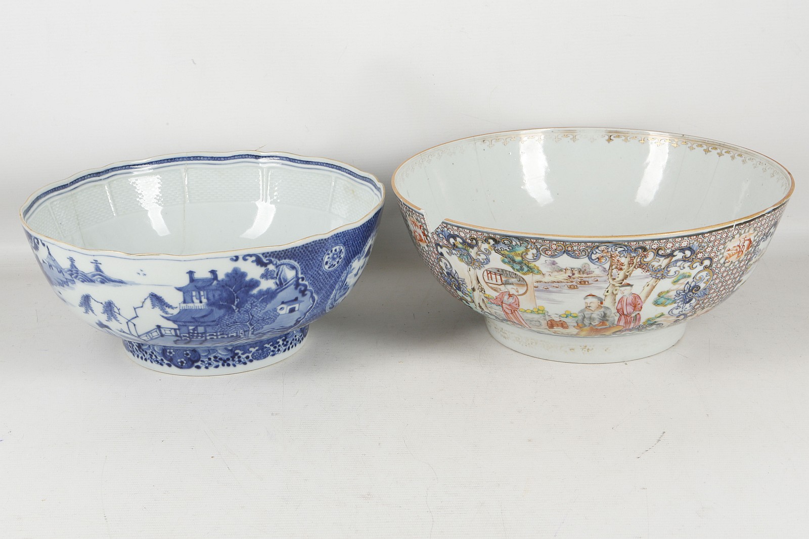 Two Chinese punch bowls, one 'canton' decorated, t - Image 2 of 4