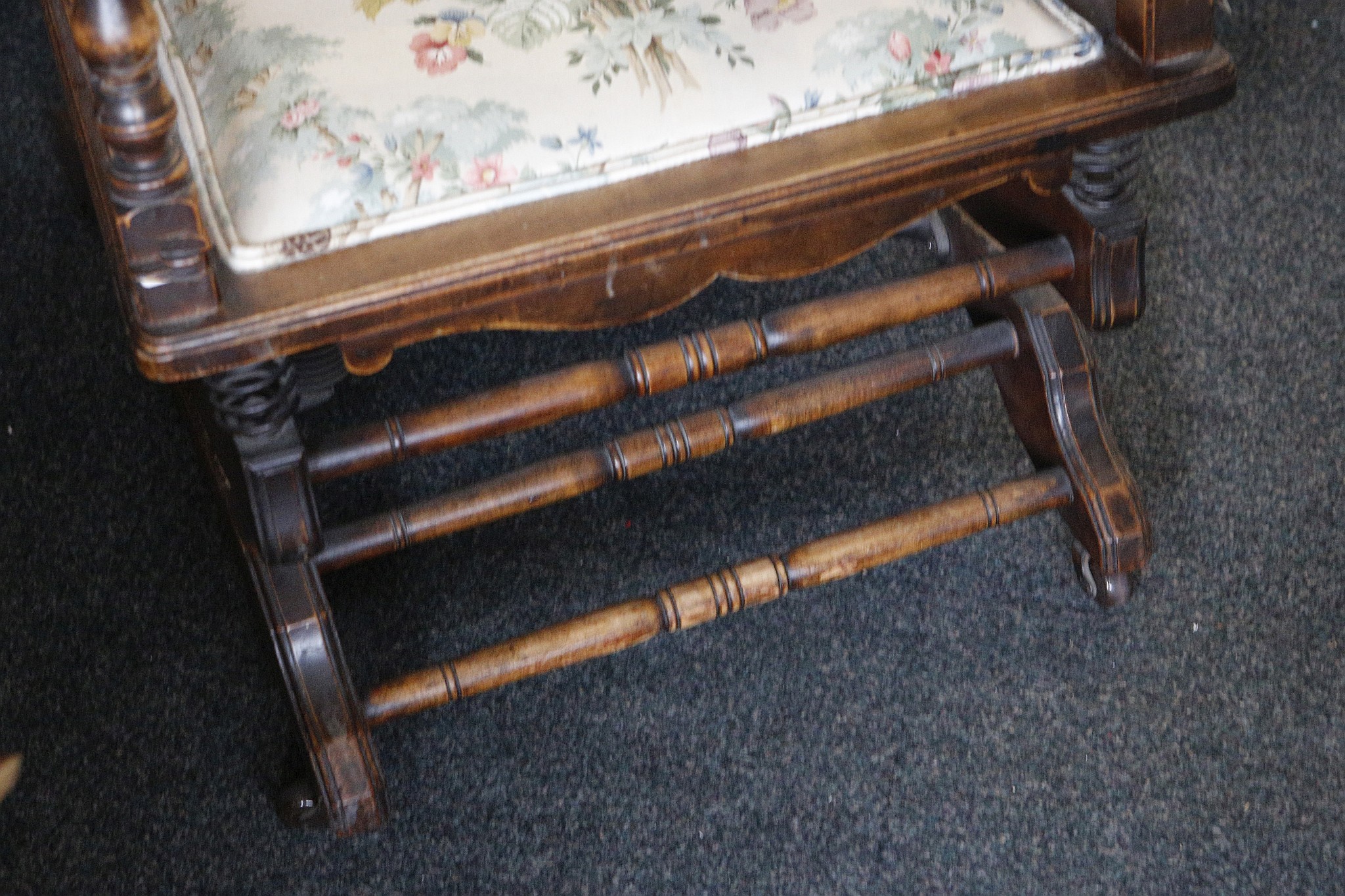 A beechwood American rocker chair, the open arms with turned spindle support and floral - Image 2 of 2