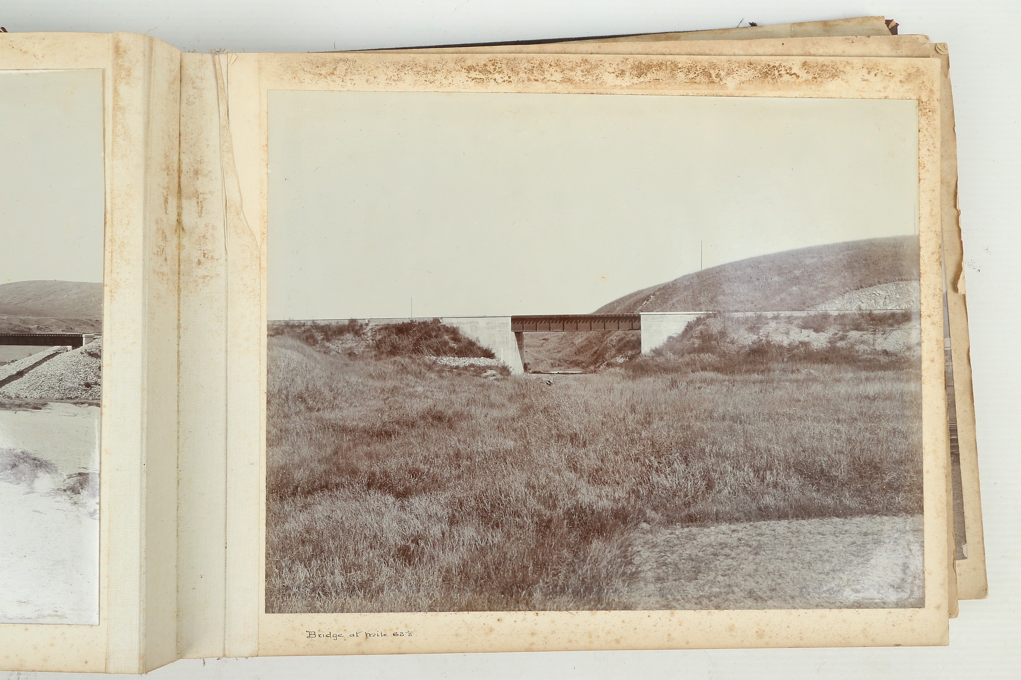 A PHOTOGRAPHIC ALBUM OF THE TIENTSIN-PUKOW RAILWAY - Image 29 of 60