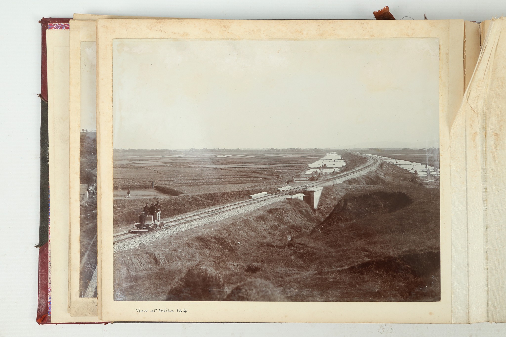 A PHOTOGRAPHIC ALBUM OF THE TIENTSIN-PUKOW RAILWAY - Image 18 of 60