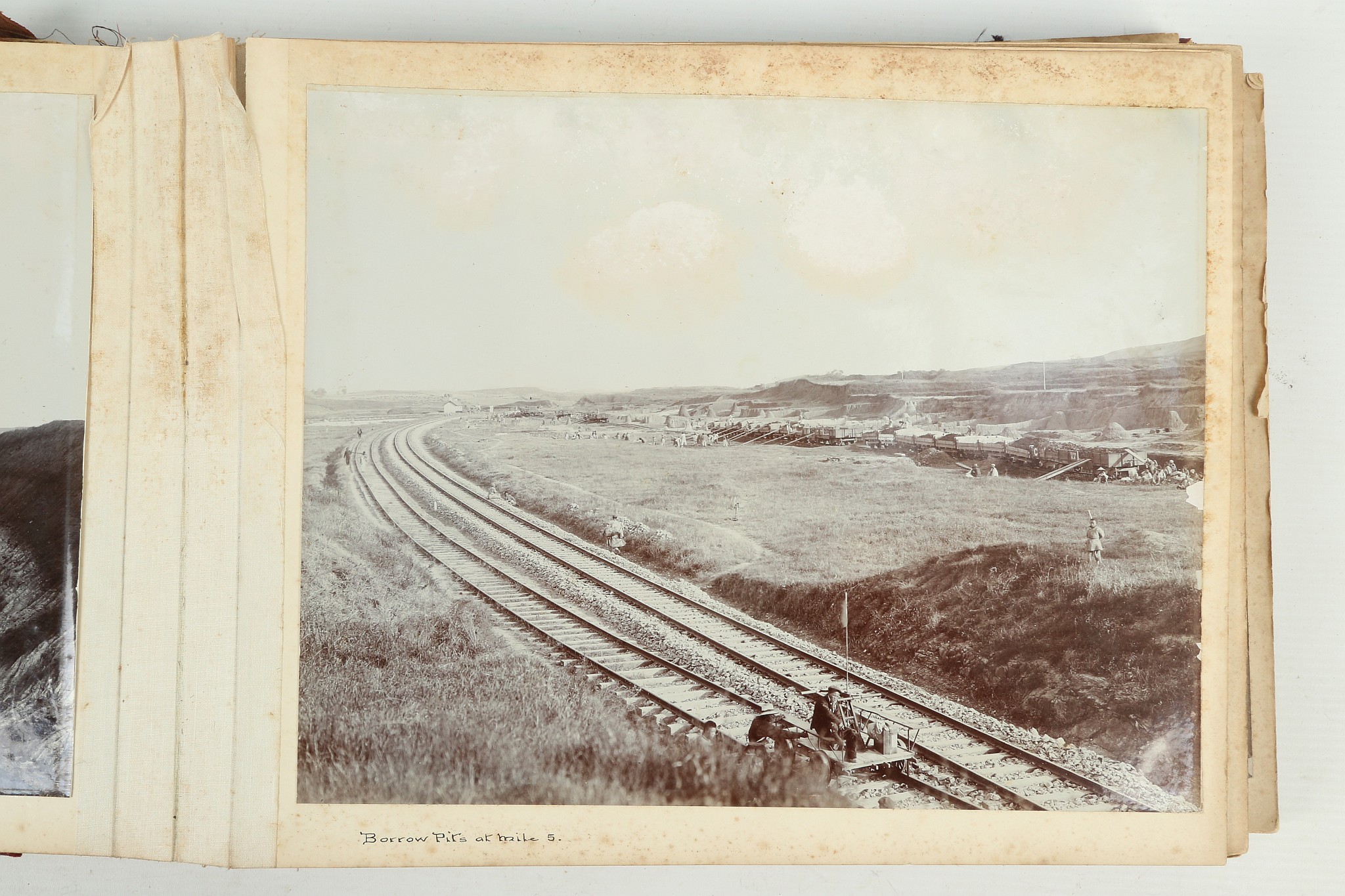 A PHOTOGRAPHIC ALBUM OF THE TIENTSIN-PUKOW RAILWAY - Image 17 of 60