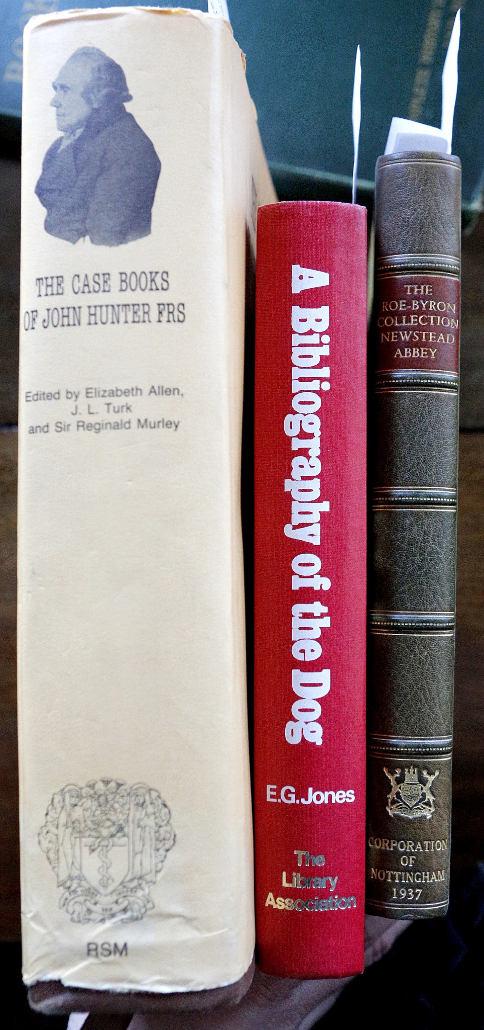 The Roe Byron Collection. Newstead Abbey. [Nottingham]: Corporation of Nottingham, 1937. Large