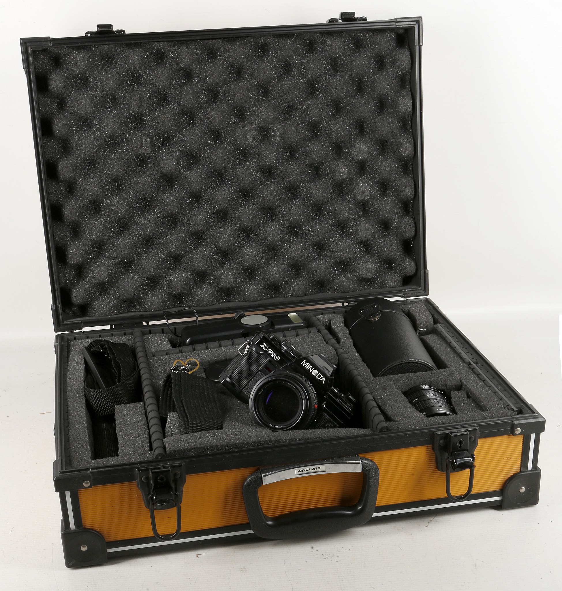 1 Minolta X700 camera as new, MD 50mm F1.4 lens - Sigma 24mm F2.8, 75-3000mm, F4.5-5.6, extension