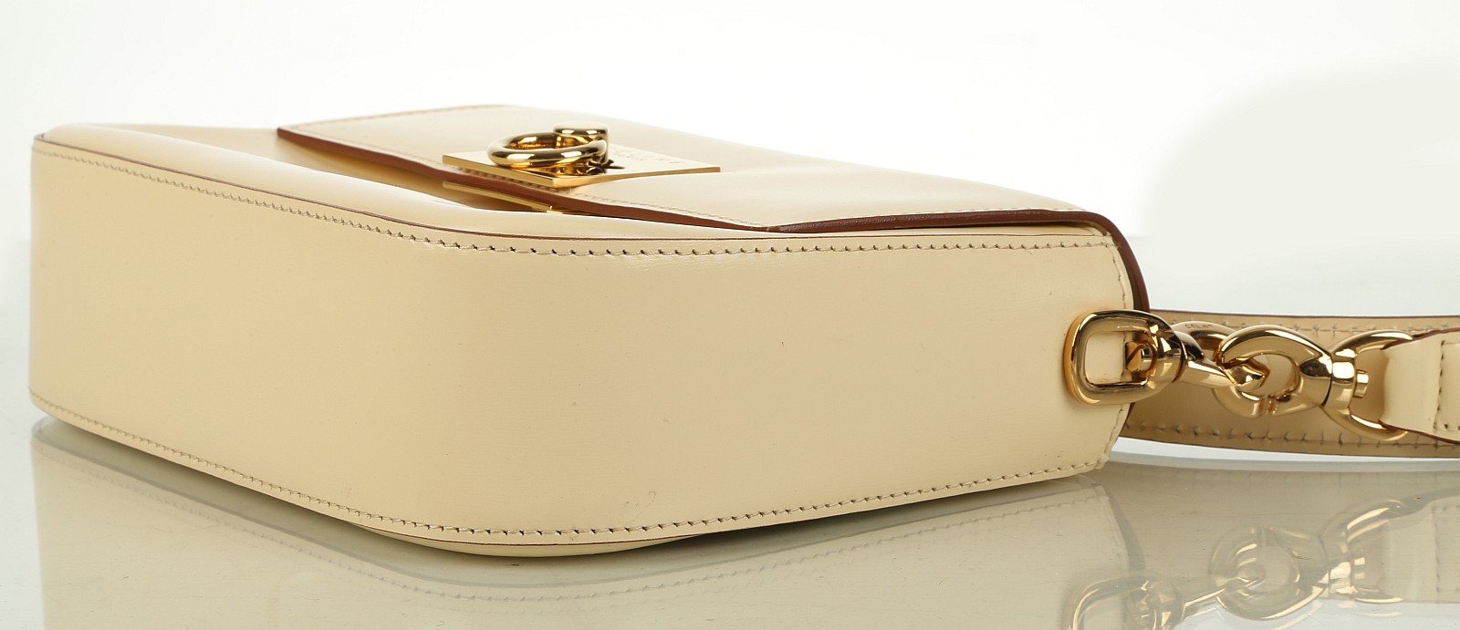 CELINE HANDBAG, cream leather with gilt metal clos - Image 5 of 6