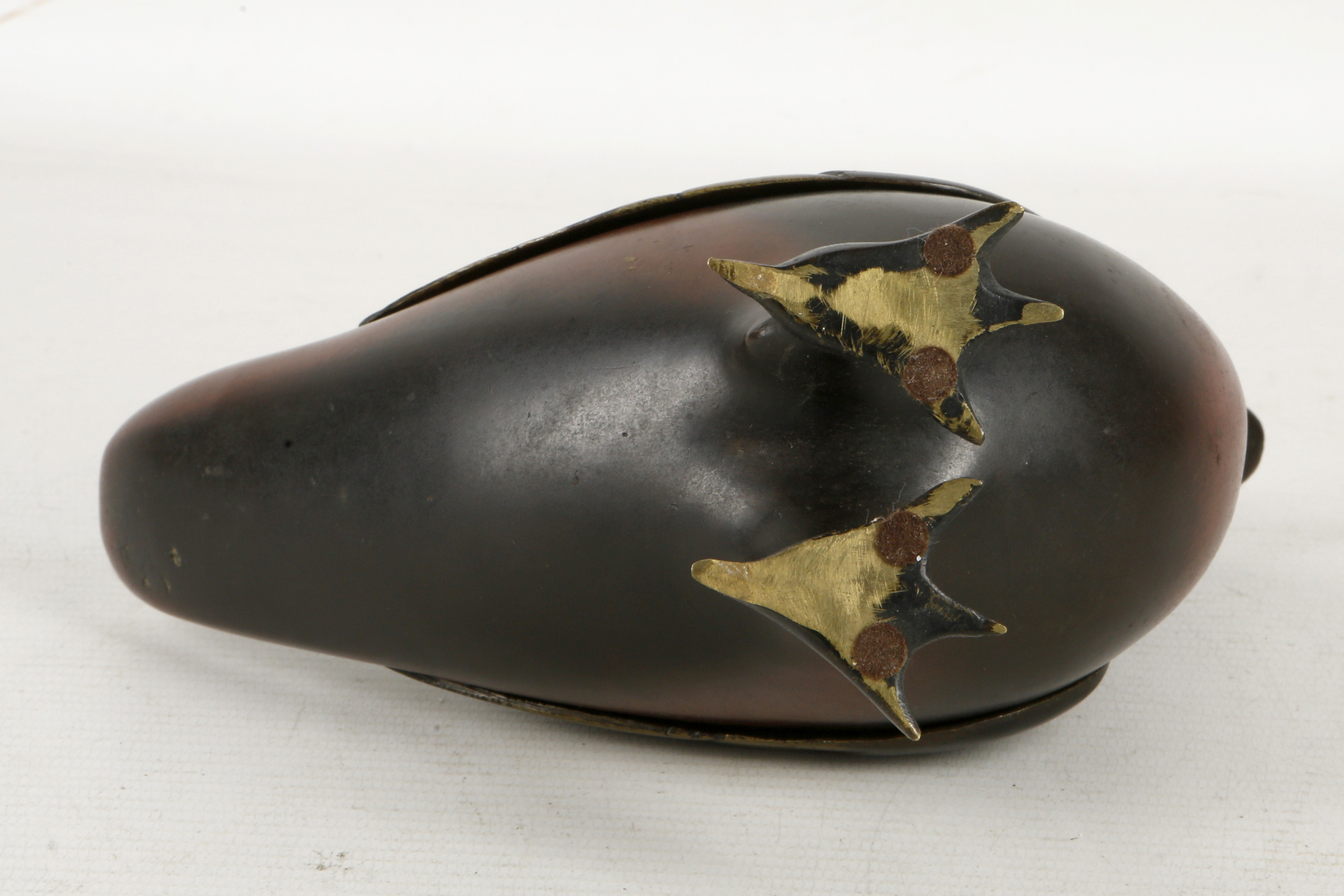 A Chinese or Japanese lacquered bronze duck form c - Image 3 of 3