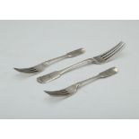 Pair of Antique Victorian Sterling Silver dessert forks by William Eaton, London 1841. In fiddle
