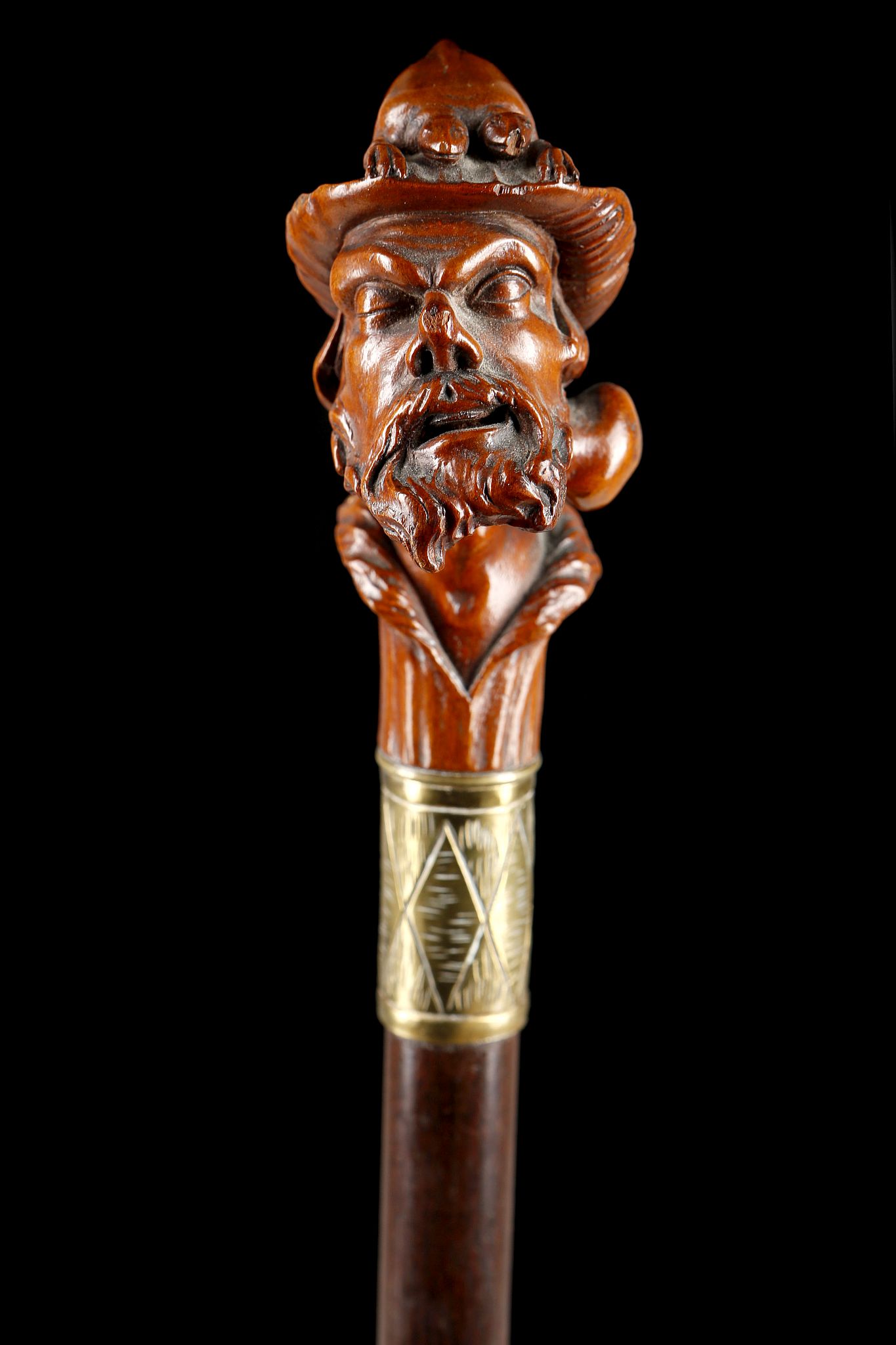 A 19TH CENTURY CONTINENTAL FIGURATIVE HANDLED CANE - Image 2 of 7