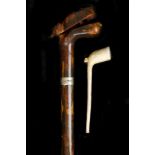 A FOLK ART SMOKERS COMPANION WALKING STICK. The 'g