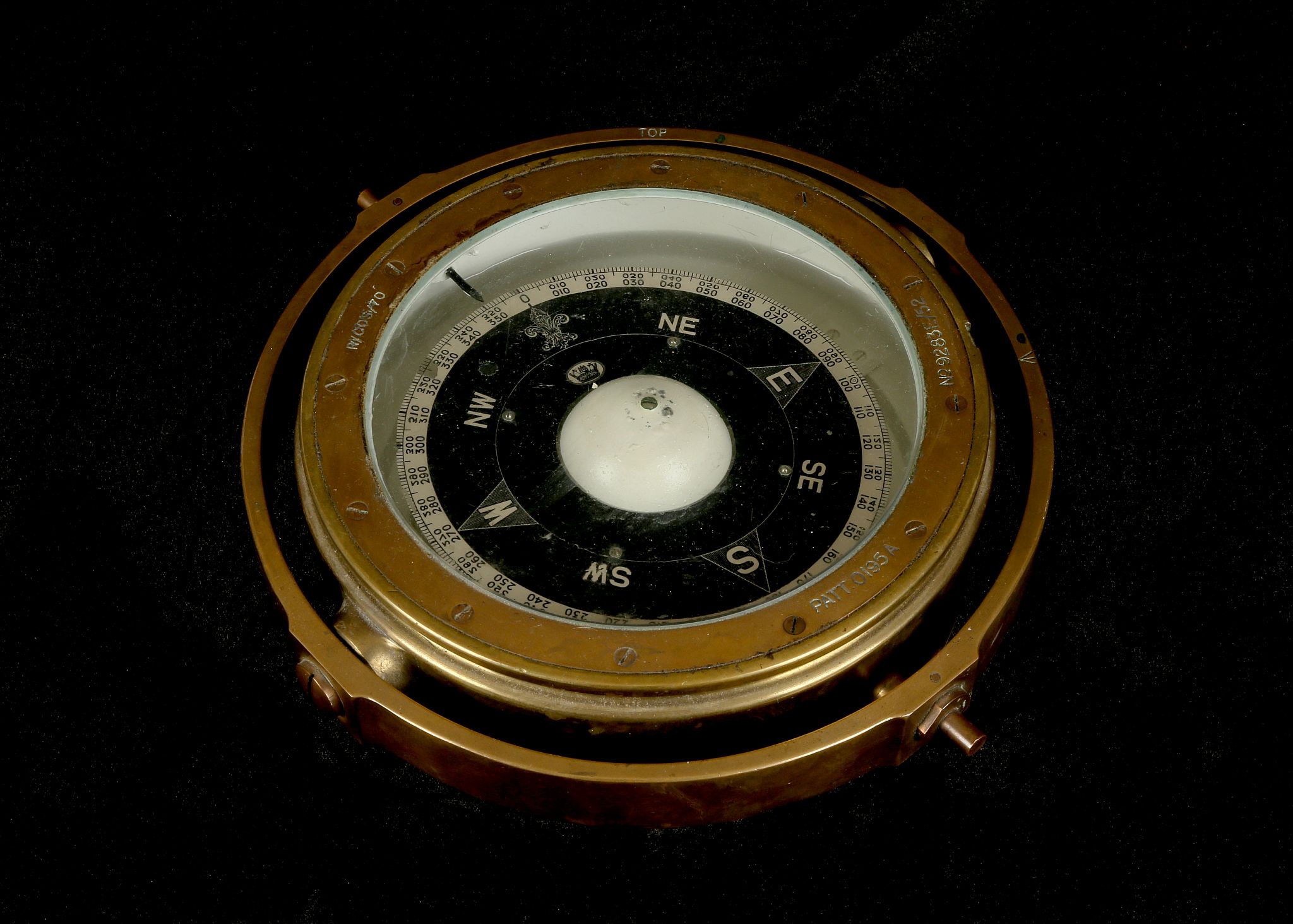 Late WWII brass Royal Navy ship's compass with gim