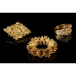 A c.1970's 18ct yellow gold wreath brooch, togethe