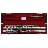 A Yamaha silver plated flute. Made in Japan.  Model YFL, 211S.  Stamped Nipongaki Co Ltd, Japan.