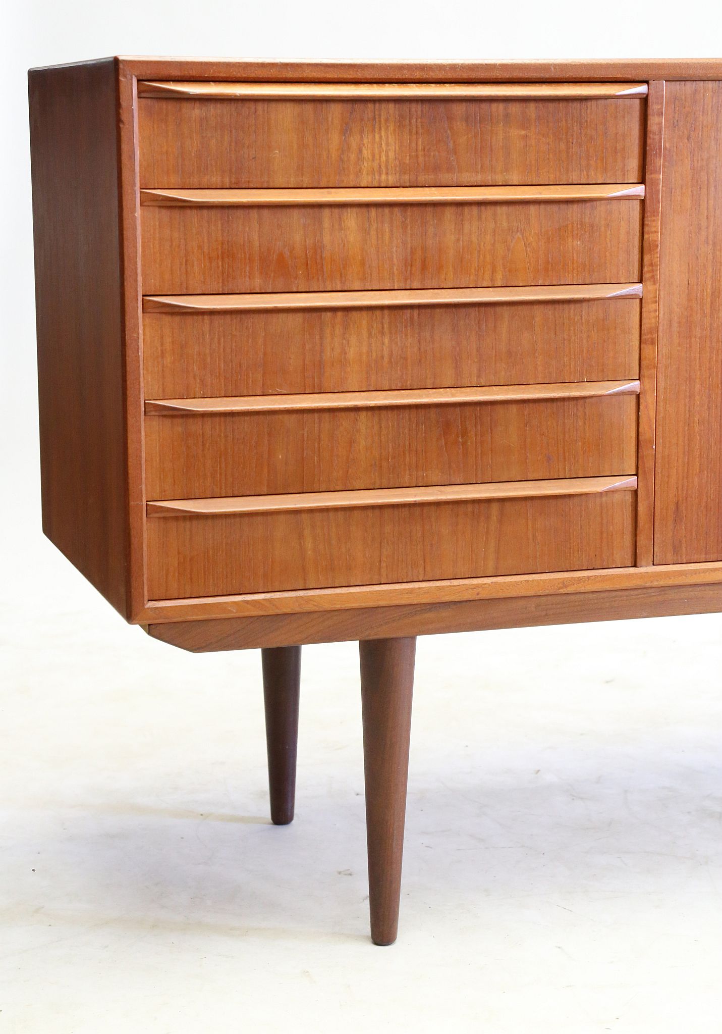 A DANISH 1960s TEAK SIDEBOARD, attributed to Svend - Image 6 of 10