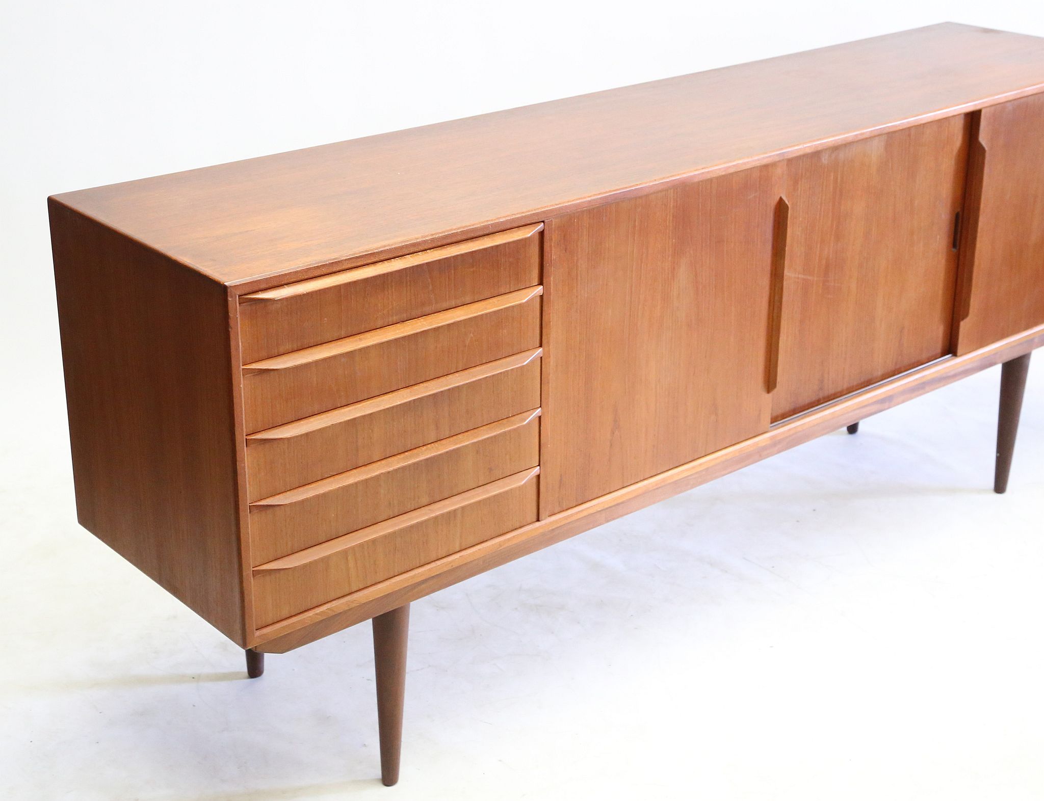 A DANISH 1960s TEAK SIDEBOARD, attributed to Svend - Image 8 of 10