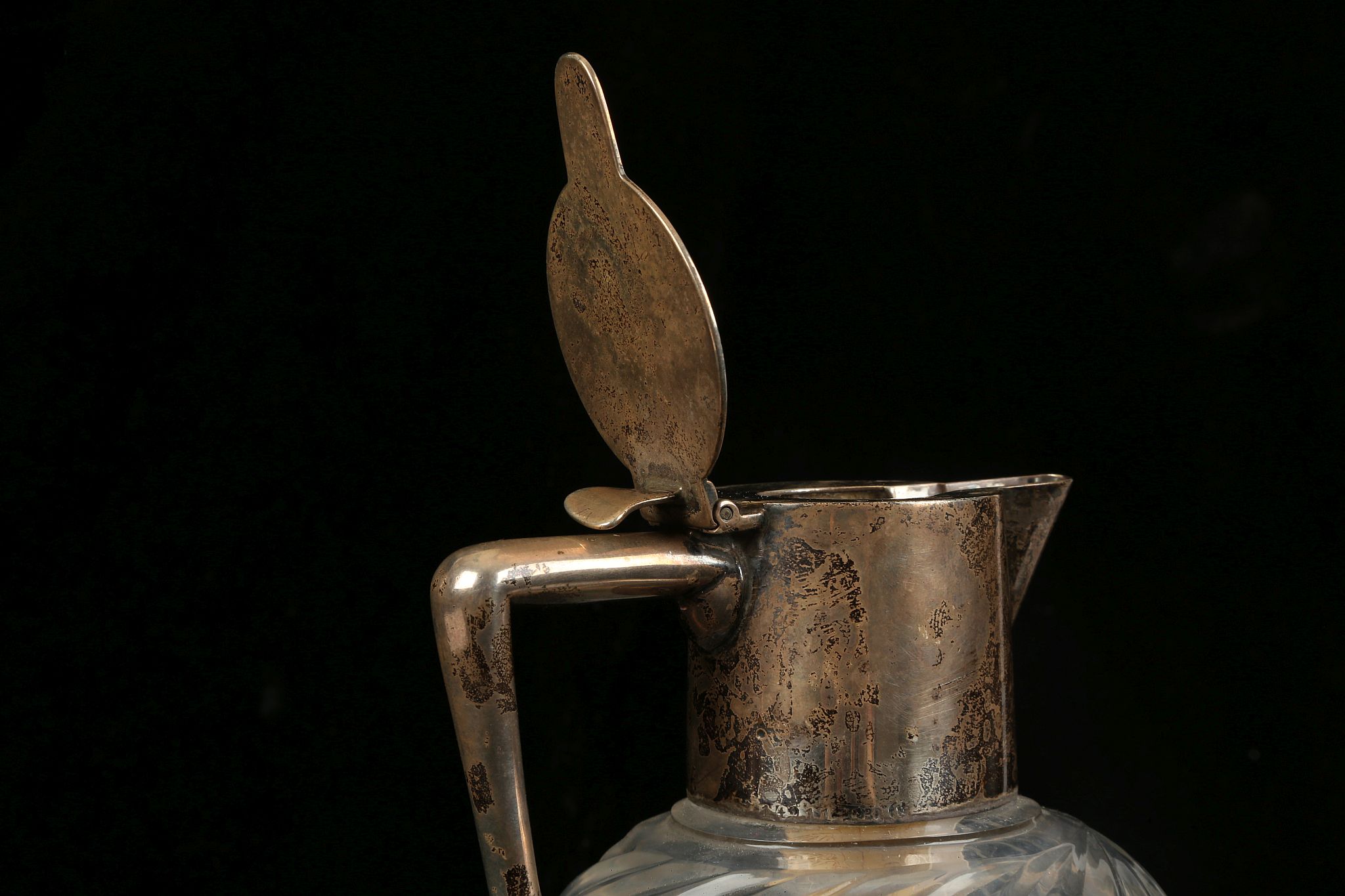 A CONTINENTAL AESTHETIC MOVEMENT CLARET JUG, circa - Image 5 of 10