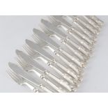 Set of Vintage Sterling Silver fish cutlery by William Comyns & Sons Ltd, London 1971. Comprising
